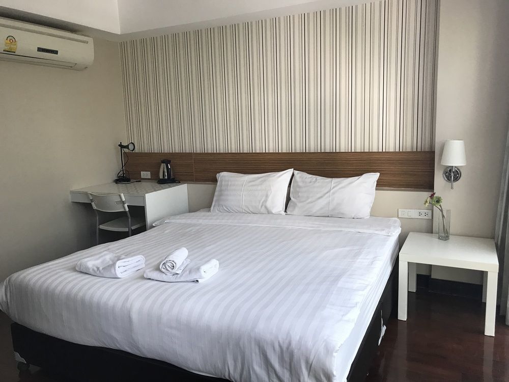 Snooze Hotel Thonglor Bangkok Kültér fotó