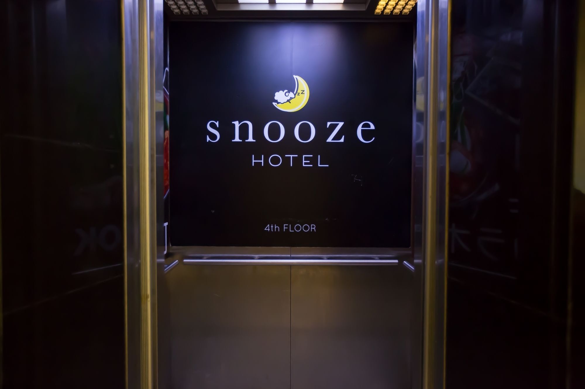 Snooze Hotel Thonglor Bangkok Kültér fotó